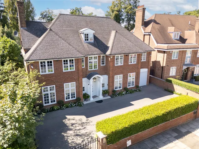 Photo 2 — Sheldon Avenue, Highgate, London, N6 4JS
