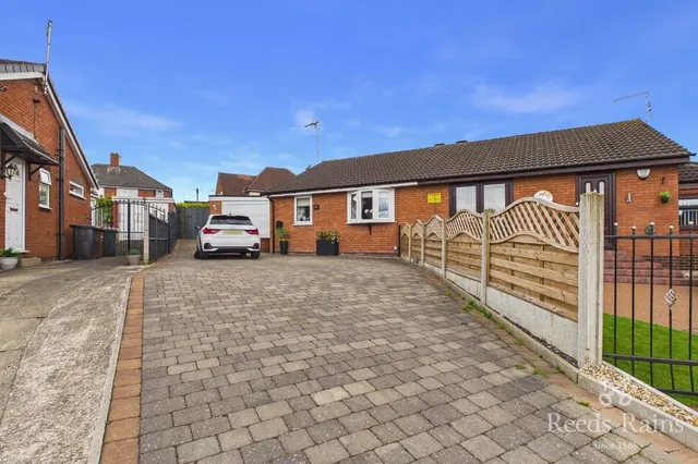South Hill Rise, Leeds, West Yorkshire, LS10, photo 1