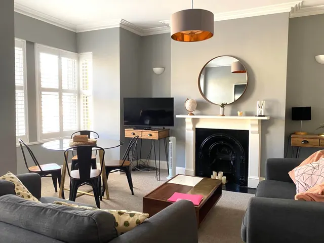 Photo 2 — Newbridge Road, Bath, BA1 3HF