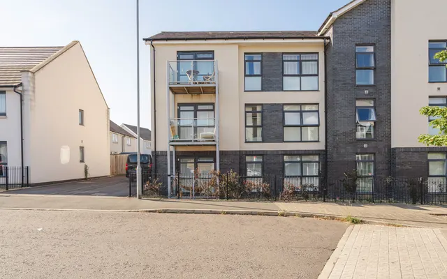 Wood Street, Charlton Hayes, BS34, photo 2