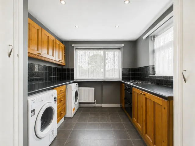 Greenacre Crescent, Lowestoft, photo 1