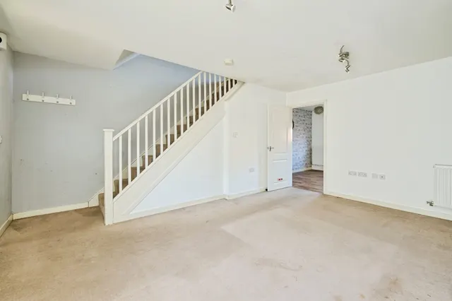 Albert Crescent, Peterborough, PE7, photo 3