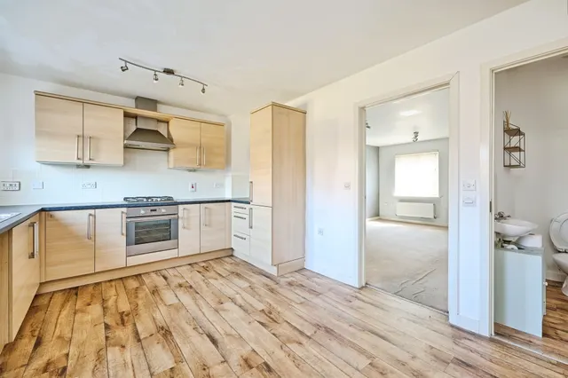 Albert Crescent, Peterborough, PE7, photo 2
