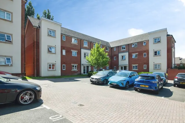 Herbert James Close, Smethwick, B66, photo 1