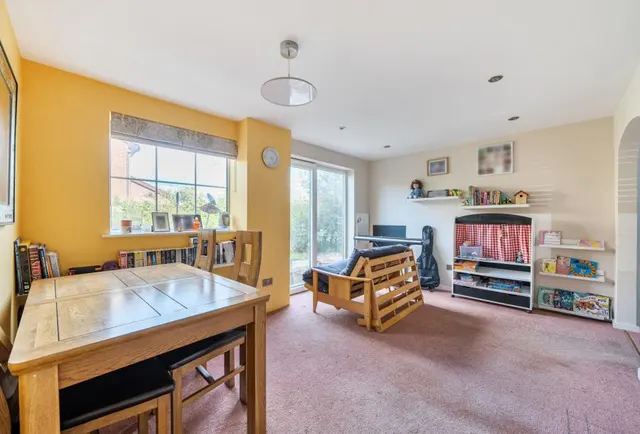 Hazlitt Croft, Springbank, GL51, photo 3