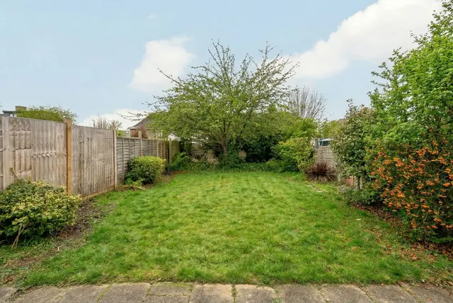 Haynt Walk, Wimbledon Chase, SW20, photo 2
