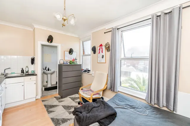 Howard Road, Southampton, SO15, photo 3