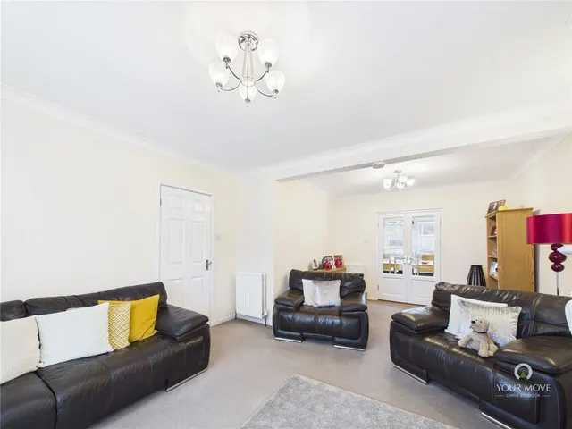 Holburn Close, Ryton, NE40, photo 3