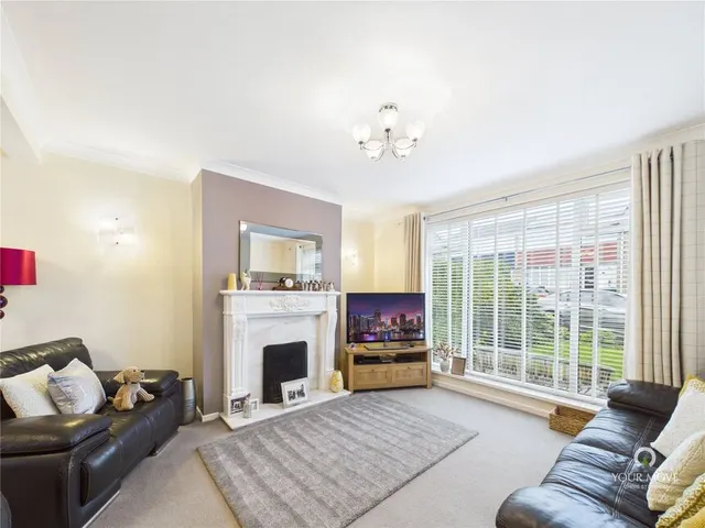 Holburn Close, Ryton, NE40, photo 2