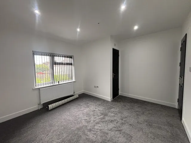 Photo 3 — Queen Margarets Road, CV4