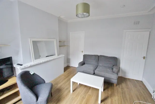 Photo 2 — Hunter Hill Road, Sheffield, S11 8UE
