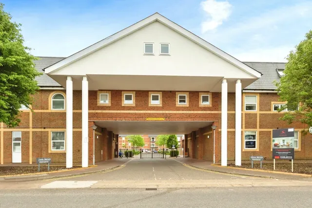 Alton Mews, Aylesbury, Buckinghamshire, HP19, photo 1