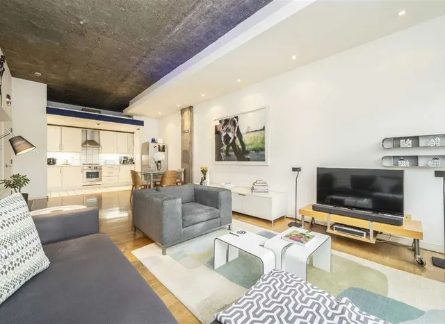 Shepherdess Walk, Angel, N1, photo 1