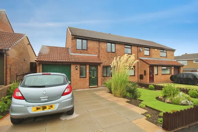 Bourne Court, DH9, photo 1