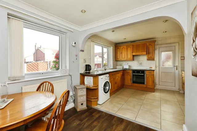 Photo 2 — Portland Place, Sutton, Retford