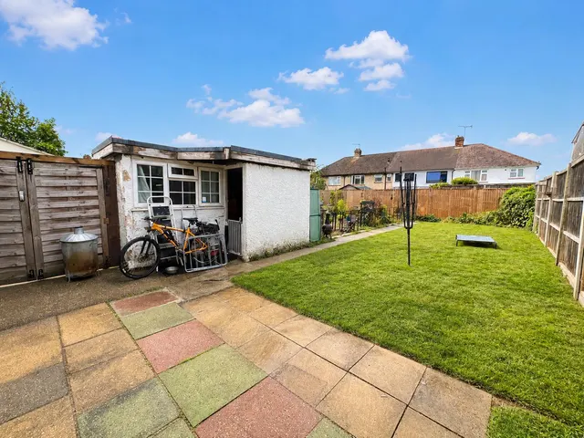 Ennerdale Crescent, Slough, SL1, photo 2