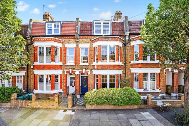 Bangalore Street, London, SW15, photo 1