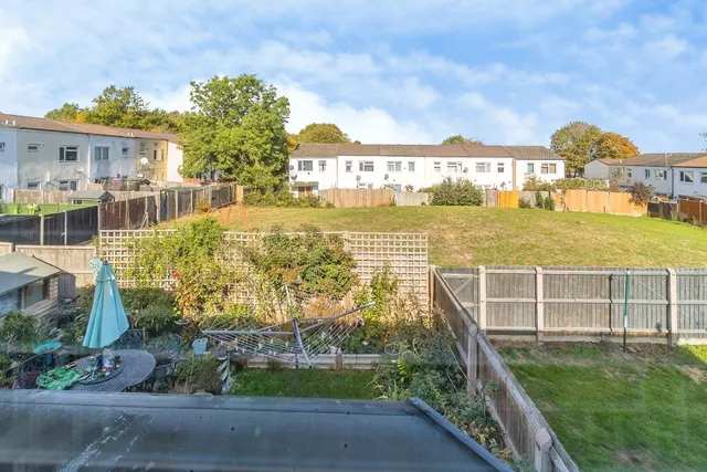 Tyrill, Stantonbury, MK14, photo 2