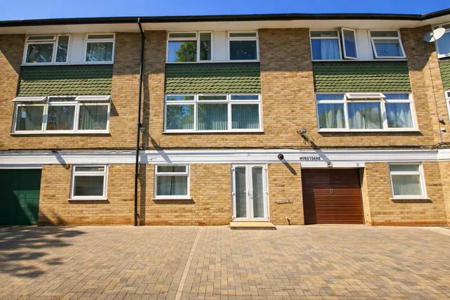 Hyrstdene, South Croydon, CR2 6JW, photo 1