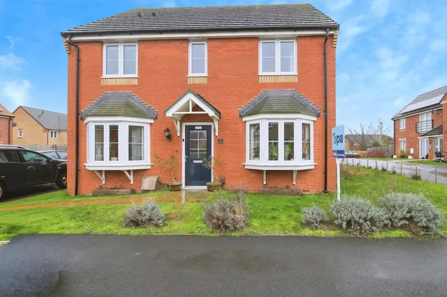 Cornflower Close, Peterborough, PE7, photo 1