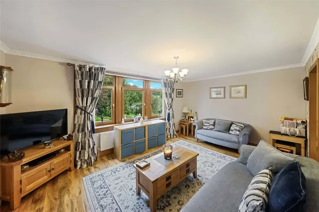Springbank Crescent, Dunblane, FK15, photo 2