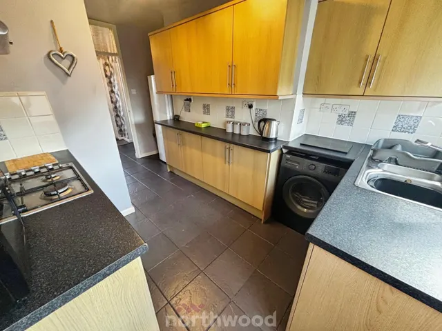 Springfield Avenue, Hatfield, DN7, photo 2