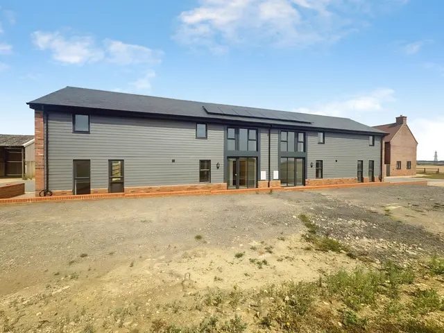 Barham Road, Huntingdon, PE28, photo 1