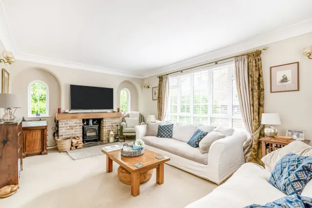 Photo 3 — The Drift, Rowlands Castle, Hampshire, PO9 6DG