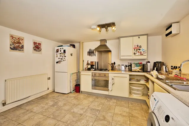 Old Mill Lane, Crewkerne, TA18, photo 2