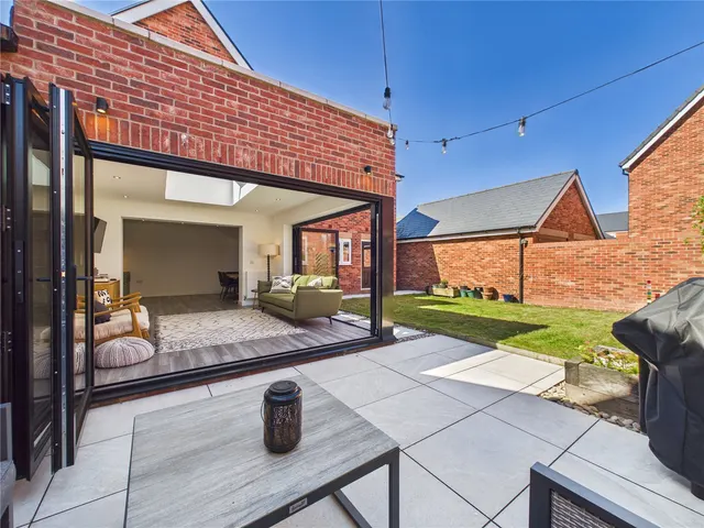 Blunden Close, Long Melford, CO10, photo 3