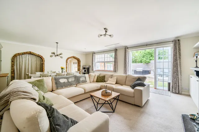 Brent House Cottage The Street, North Warnborough, Hook, RG29 1BE, photo 1