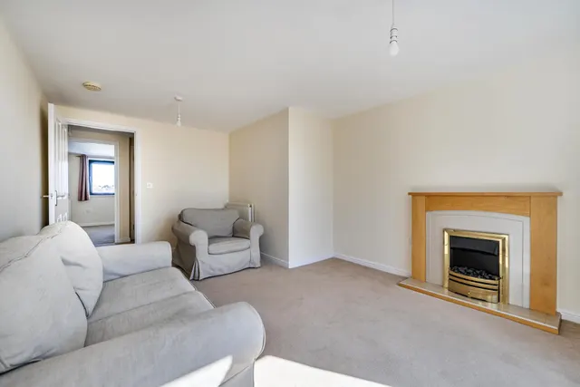 Explorer Court, Milehouse, PL2, photo 3