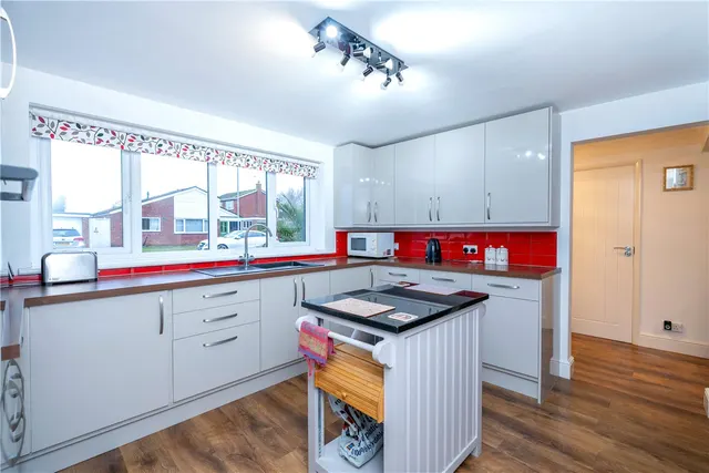Photo 2 — Ancaster Drive, Sleaford, Lincolnshire, NG34