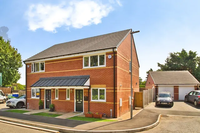 East Sidings Drive, Misterton, Crewkerne, photo 1
