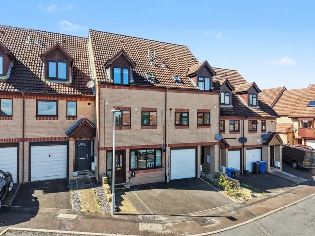Shillingstone Gardens, Parkstone, BH12, photo 1