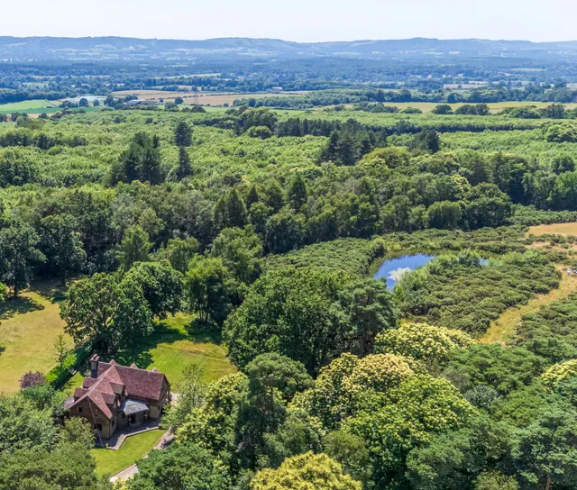 Kings Drive, Midhurst, GU29, photo 2