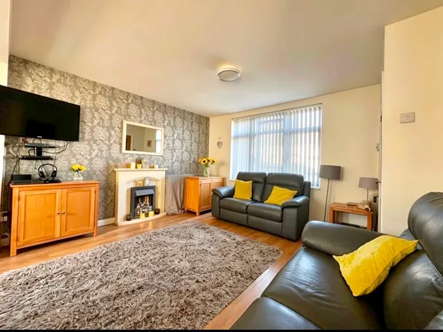 Photo 2 — Colne Drive, Harold Hill