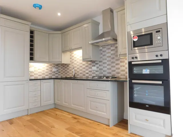 Studland Road, Hanwell, W7, photo 1