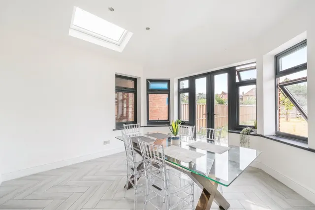 Photo 3 — Crantock Road, Catford, London, SE6