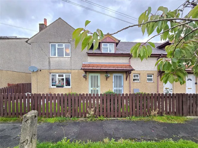 Kent Walk, Haslingden, BB4, photo 1