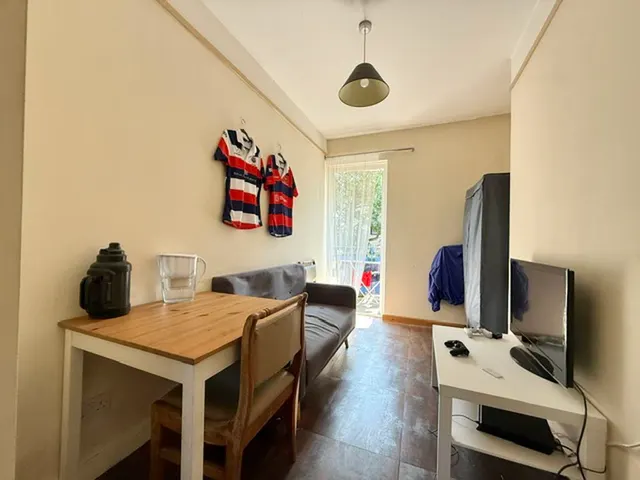 Burbage Close, London SE1 4EW, photo 1