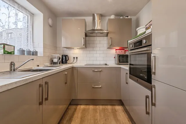 Tangier Way, Taunton, TA1, photo 2