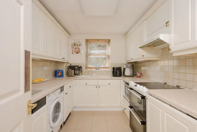 Kingston Road, Wimbledon, SW19, photo 3