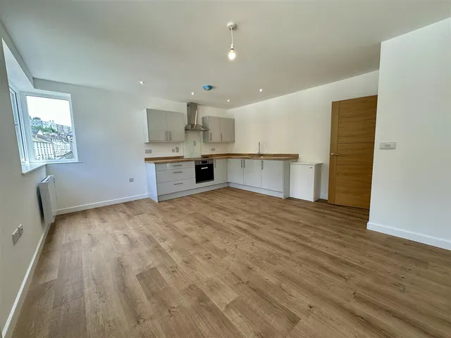 Glenmore Road, Brixham, photo 2