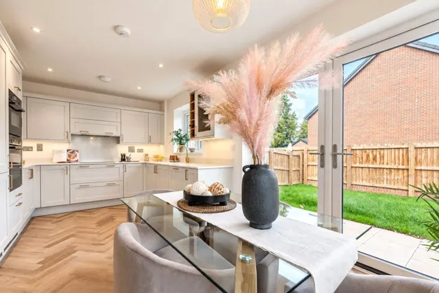 Brentry, Bristol, BS10, photo 1