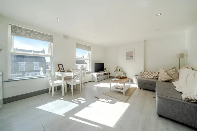 Angles Road, Streatham, London, SW16, photo 1