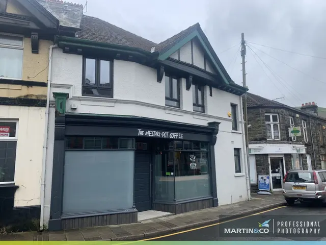 Photo 2 — Bridge Street, Troedyrhiw