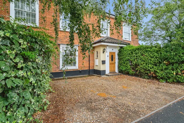 Victoria Road, Diss, photo 1