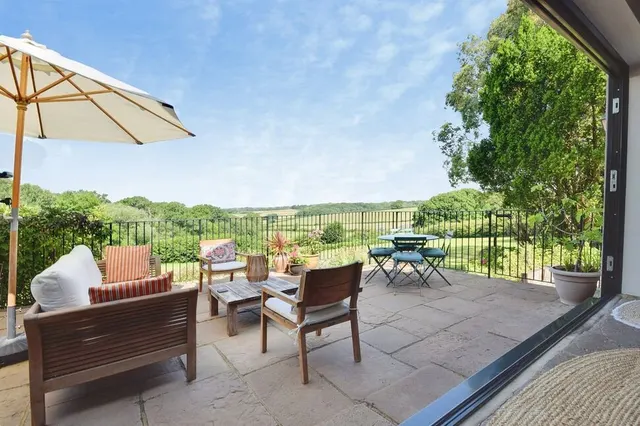 Photo 3 — White Hart Hill, Guestling Green, East Sussex, TN35