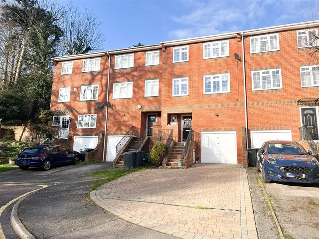 Spindlewood Gardens, Croydon, CR0, photo 1